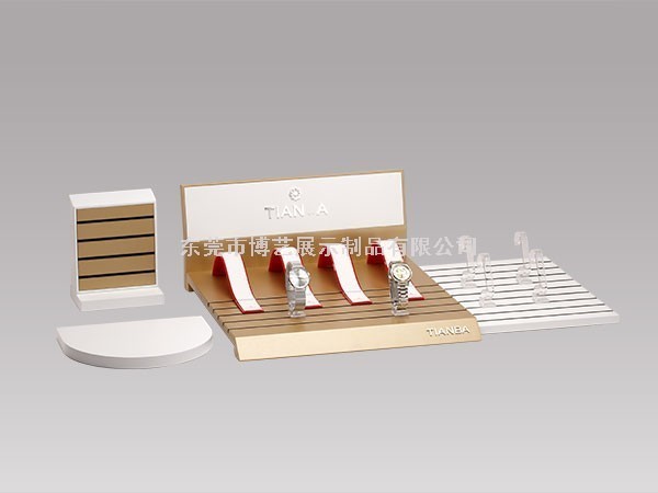 如何把亞克力展架做得更精美和通透呢？